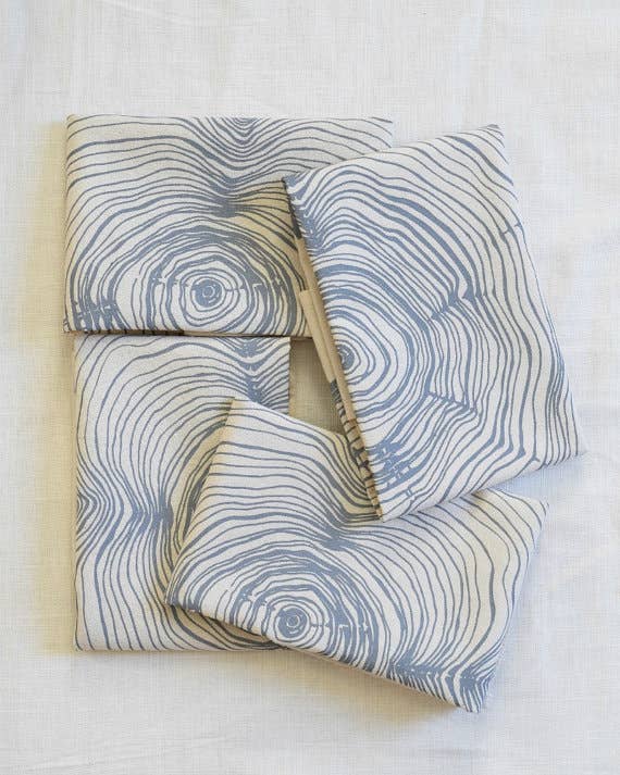 Set of 4 Organic Cotton Tree Ring Napkins in Grey - Trees