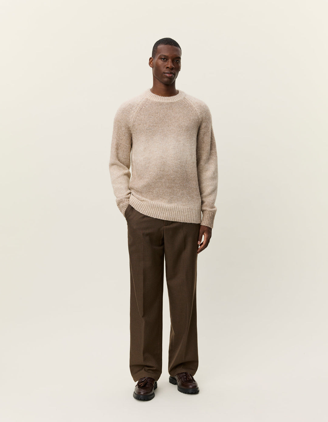 Brad Gradient Knit Jumper | Prairie Sand