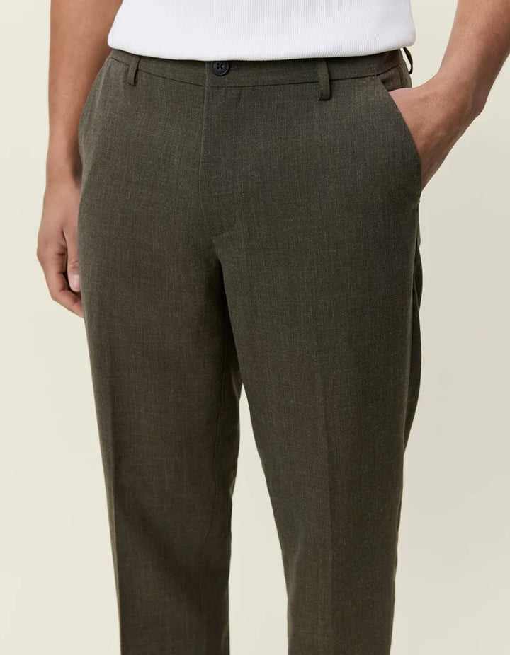 Como Reg Solid Pants | Olive Night