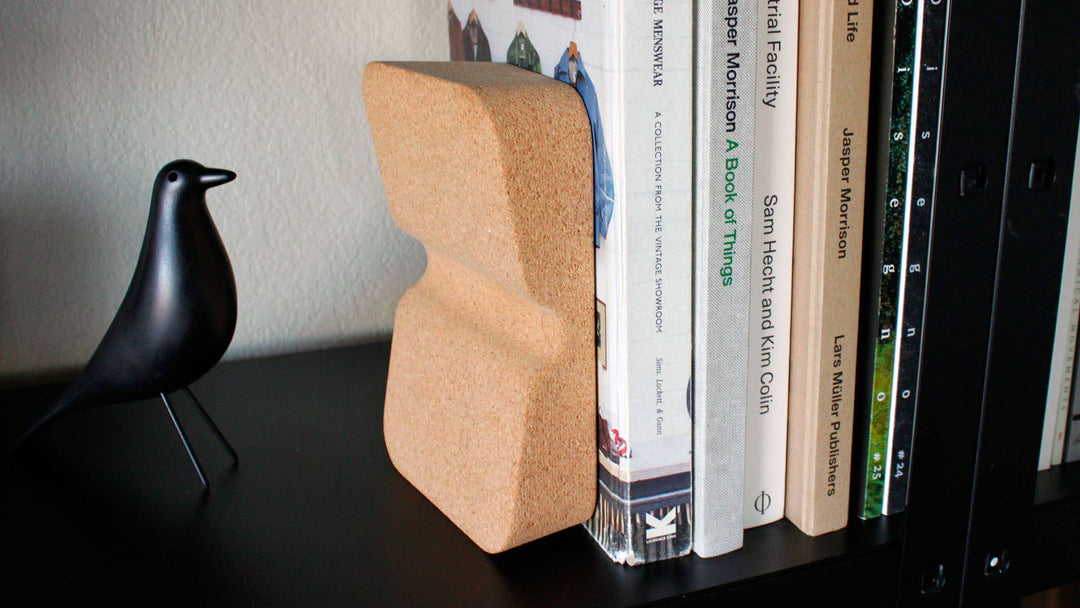Cork Booklift