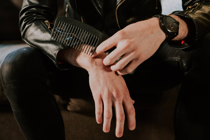 Model No. 8 Carbon Fiber Comb