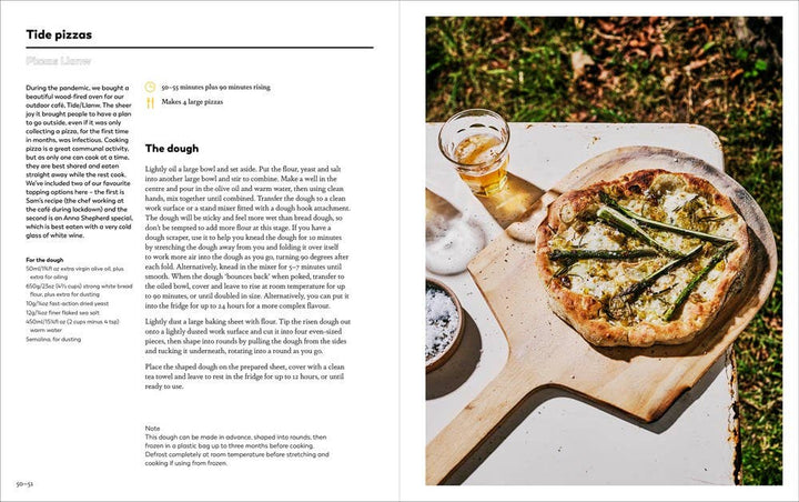Sea Salt: A Perfectly Seasoned Cookbook