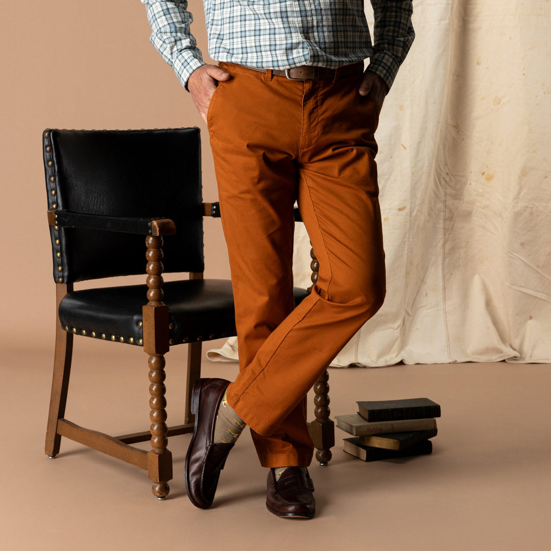Classic Fit Gold School Chino | Spiced Almond