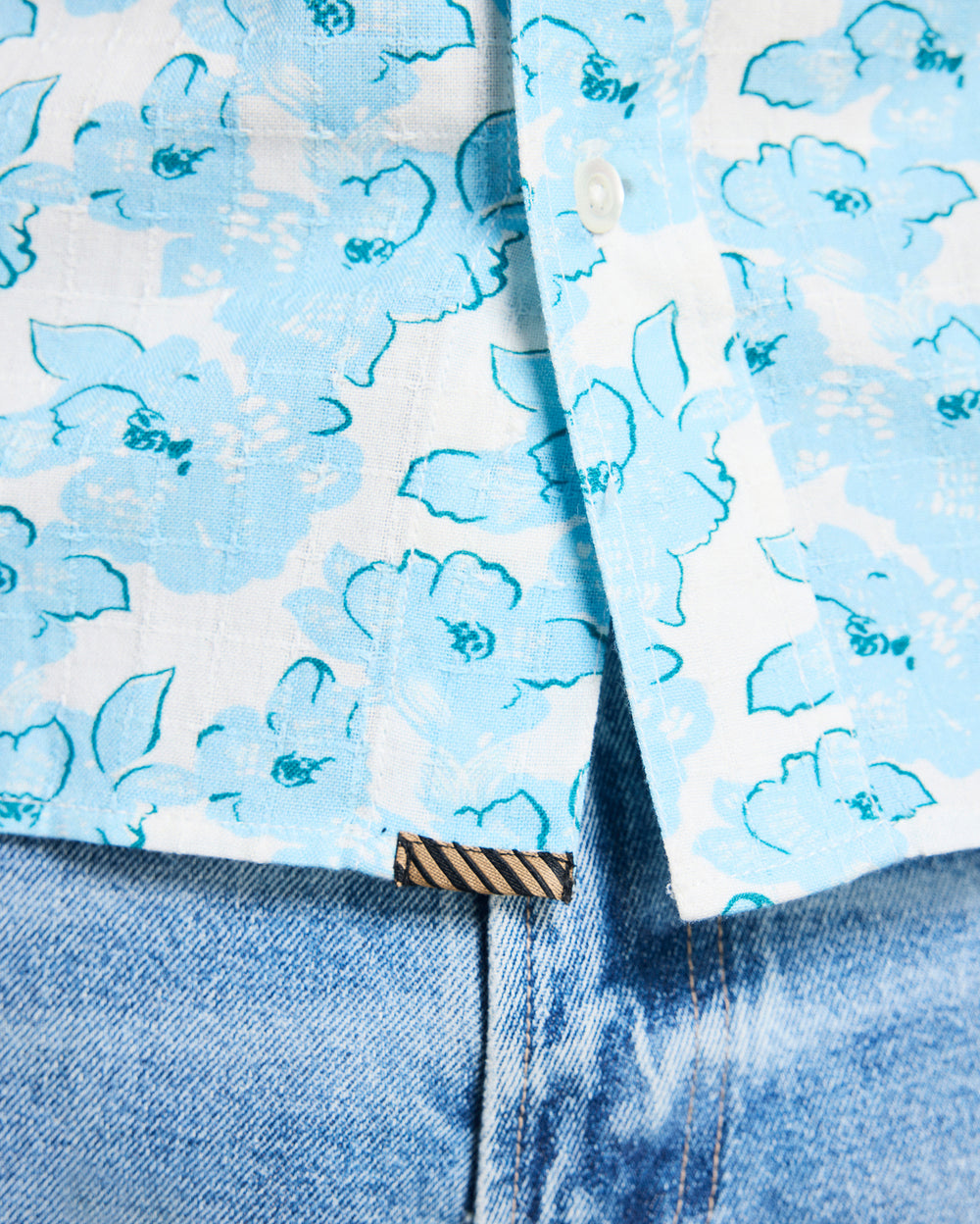 Short Sleeve Textured Painted Floral Treme Shirt | Sky Blue Multi