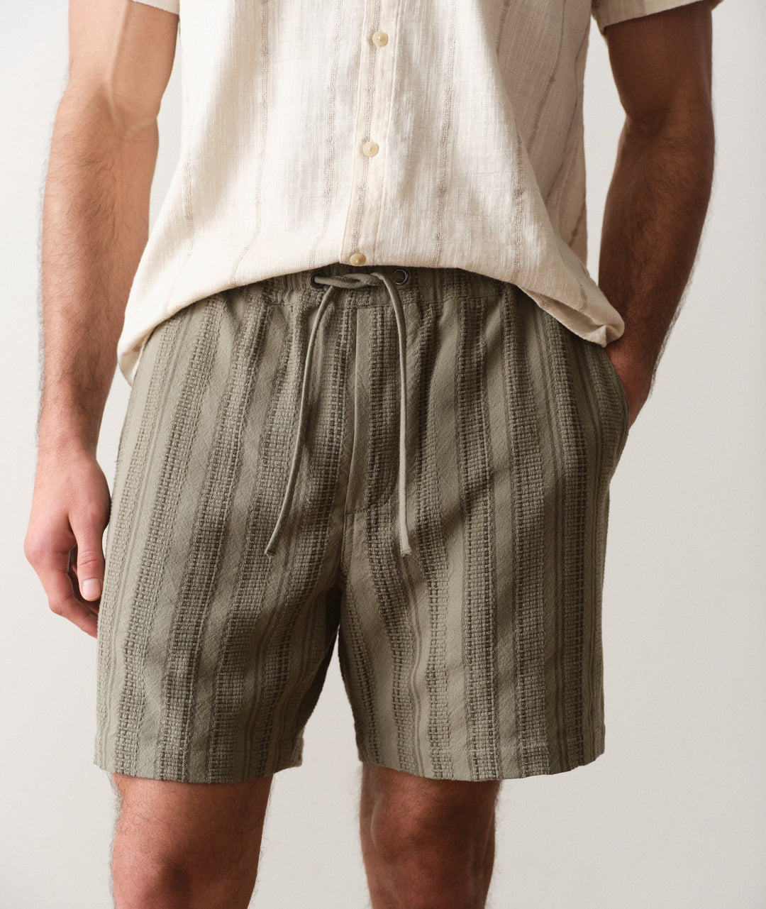 6" Saturday Dobby Short | Olive