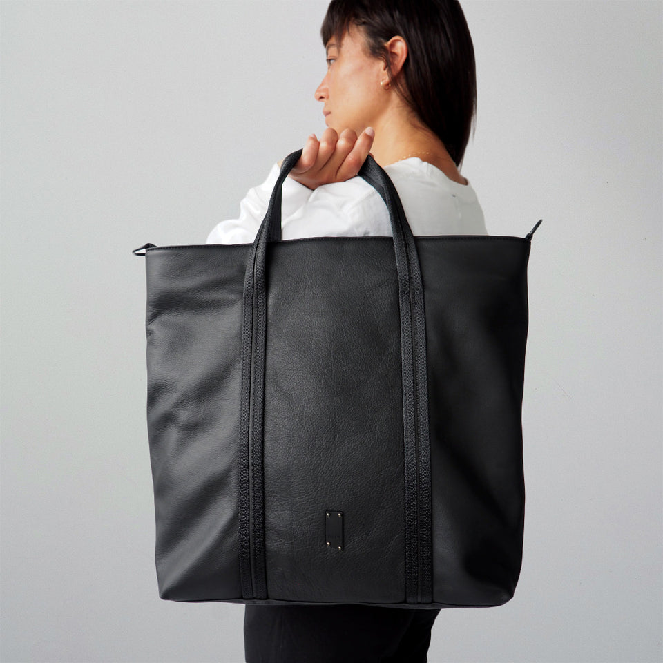 Robin Tote Upcycled Leather | Black